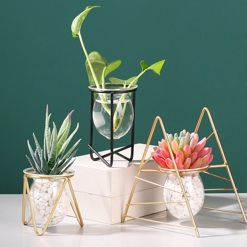 Geometric Metal Line Plant Pots